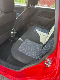 Ford Fiesta 1.3 benzín rv. 2004 - 7