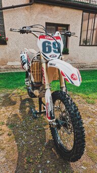 Yamaha YZ250F - 7