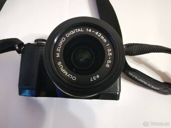 Prodám Olympus OM-D M10 s objektivem Olympus 14-42 IIR - 7