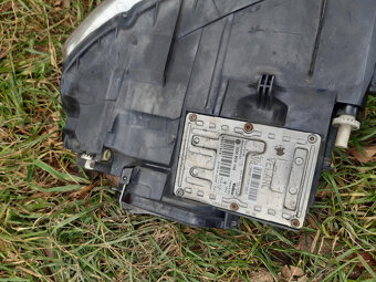 VW TOUAREG  2002 - 2007 - prodám světla, xenony - 7