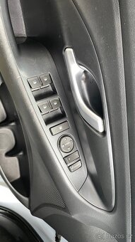 HYUNDAI i30 1.4 TGDI 103 KW model Style,1.maj.koupeno v CZ - 7