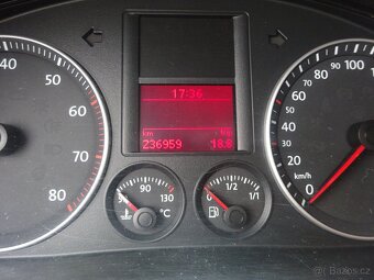 VW Golf 1.4i r.v.2005 (55 kw) stk:10/2026 DĚDICTVÍ - 7