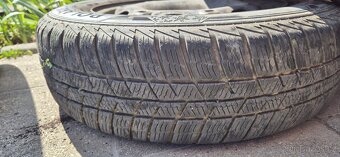 Zimní pneu 165/70r14 s disky fabia 1 + poklice - 7