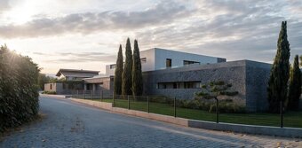 Prodej, Výjimečná vila s vnitřním bazénem, užitnou plochou 7 - 7