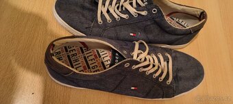 Tommy Hilfiger - 7
