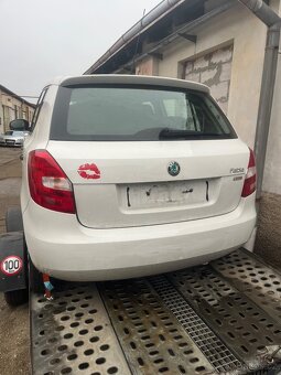 Škoda Fabia 2 HB krátká LF9E 9P9P 1026 dveře nárazník - 7