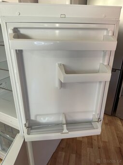 Lednice s mrazákem Liebherr (162) - 7