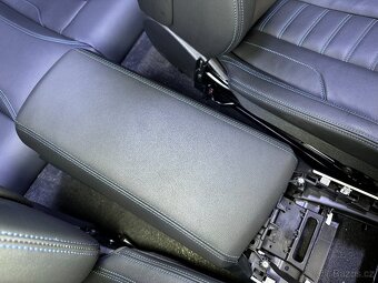 BMW 4 G22 M-Paket Individual kuzeny interier sedacky - 7