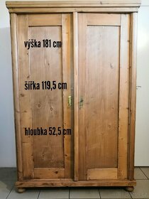 starožitná skříň po renovaci - 7