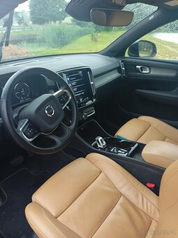 Volvo XC-40 - 7