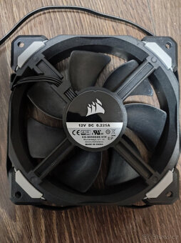 Ventilátory Corsair 120mm – velmi krátce použité - 7