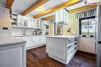 Dům s investiční příležitostí na pozemku 6.666 m2 v Krušných - 7