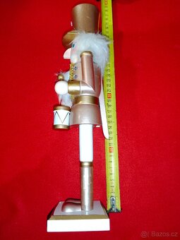 Dřevěné louskáčky 2 ks + Santa hrací - 7