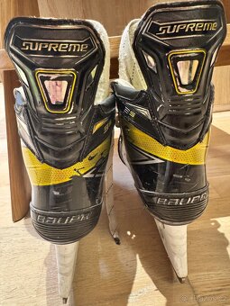 Prodám brusle BAUER SUPREME 3S vel. 5  (38,5EUR) FIT3 - 7