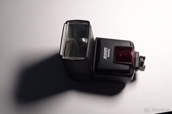 Jessops 360AFDC blesk se zoomem - 7