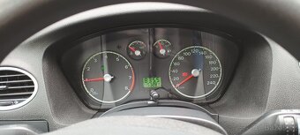 Ford Focus 1.6 benzín 74kW - 7