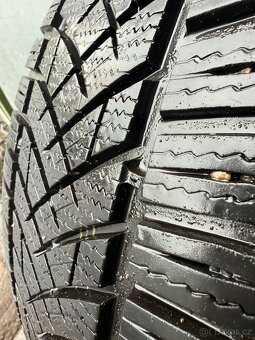 Alu kola 17 + Zánovní zimní pneu 235/55/17 + šrouby - 7