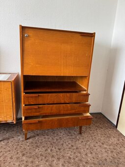 Retro stěna - 7