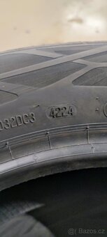 Jako nové 215/60/17 Continental EcoContact 6 Q, DOT 4224. - 7