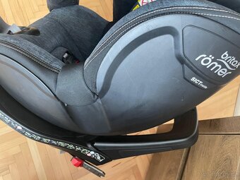 Britax Römer otočná autosedačka se základnou - 7