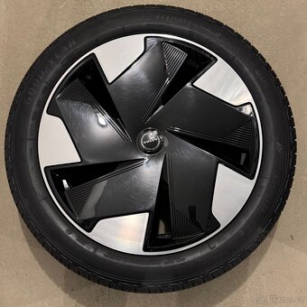 Letní kola Volvo EX30 245/45 R19 GoodYear - 7