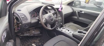 Audi Q7 na náhradní díly but v celku nebo po dílech - 7