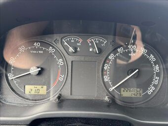 Škoda Octavia 1,6 MPI,75kW,2.maj,původ SK - 7