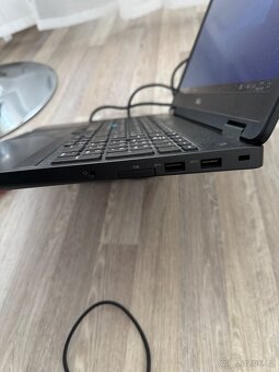 Dell Latitude E5570 8g Ram/ 256 SSD - 7