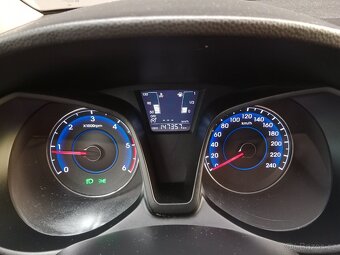 Hyundai ix20 1.6 CRDI 85kW 2015 - TOP, Nový Model, 1.Majitel - 7