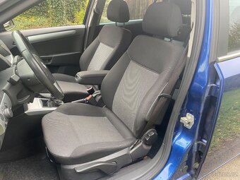 OPEL ASTRA 1,6 benzin RV 2010 VELMI PĚKNÉ - 7