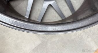 Mercedes R21 GT AMG 4door Alu 5x112 Šedivý - 7