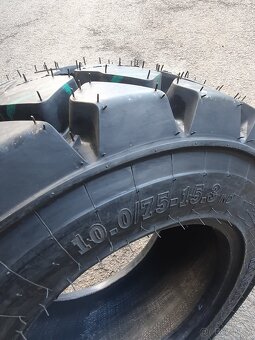 Pneu 10,0 / 75 - 15,3...14 platen - 7