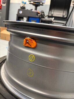 R20 AUDI E TRON GT RS 4X DISK - 7