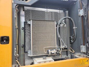 Liebherr R924 LC - 7