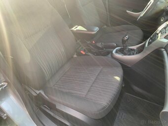 Opel Astra 1.4i , 74 kW benzín, 2011 - 7