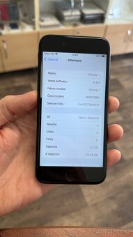 iPhone 7 32GB - 7