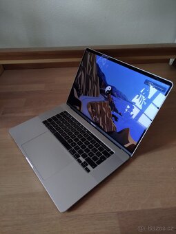 Macbook Pro 2019 16" Intel i7 512gb SSD - 7