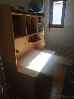 Psací stůl a komoda - 7
