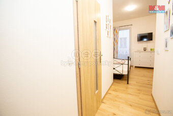 Pronájem bytu 1+kk, 25 m², Jindřichův Hradec, ul. nám. Míru - 7