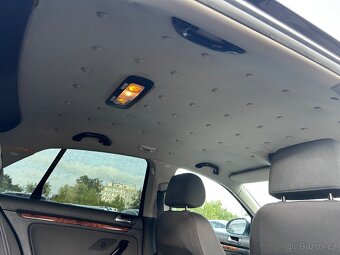 Volkswagen Jetta 2.0 FSI Sportline - 7