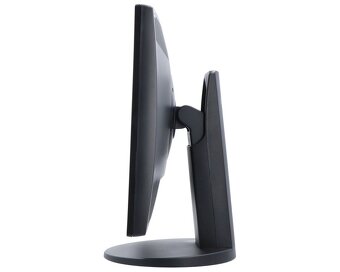 Herní počítač s Windows 11 včetně 24" LCD a repro - 7