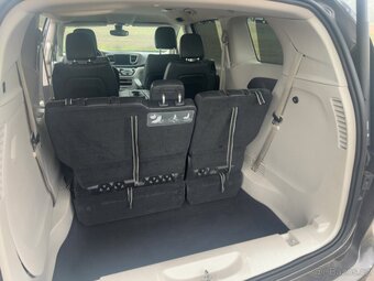 Chrysler Pacifica 3,6 Pentastar 8 míst 2017 DPH - 7