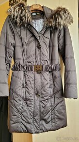 Kara dámský kabát s pravou kožešinou - 7