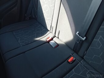 Prodám Peugeot 2008 1.2 benzín - 7