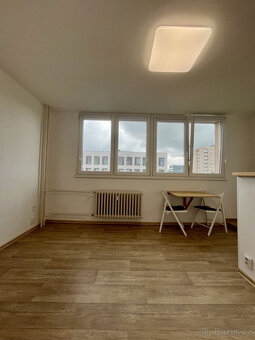 Pronájem bytu 1+kk, Spartakkovců, Poruba, 6800 Kč/měs, 23 m2 - 7