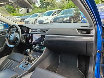 Škoda Superb kombi 2.0 TDI Premium Edition rok 05/2021 - 7