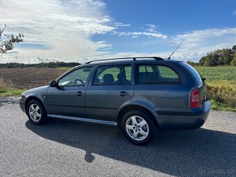 Škoda Octavia Combi 1.6i Tour - po servisu - 7