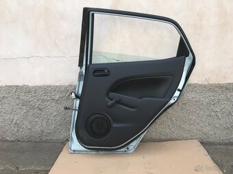 Mazda 2 2008 zadní vrata nárazník svetlo - 7