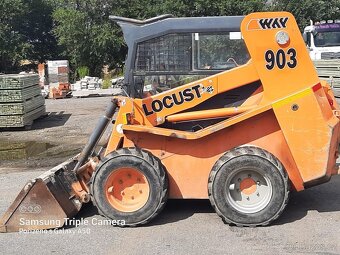 Locust L 903 smykový nakladač - 7