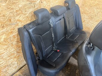 KOŽENÝ INTERIÉR HYUNDAI I40 KOMBI - 7